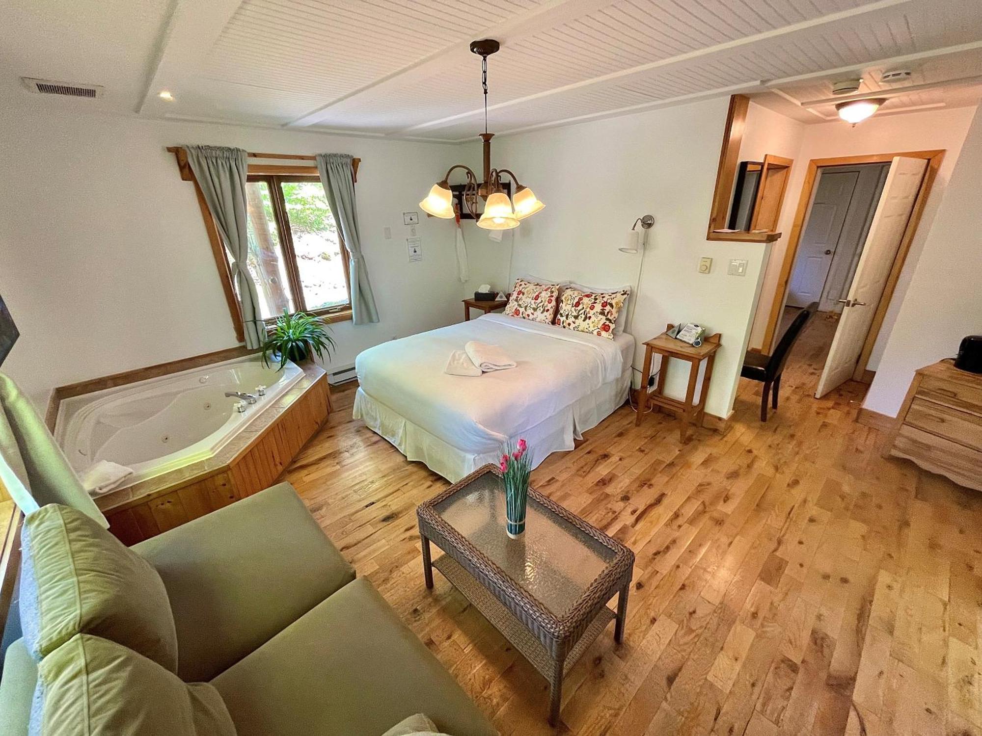 Auberge Spa & Beaux Reves Sainte-Adèle Екстериор снимка