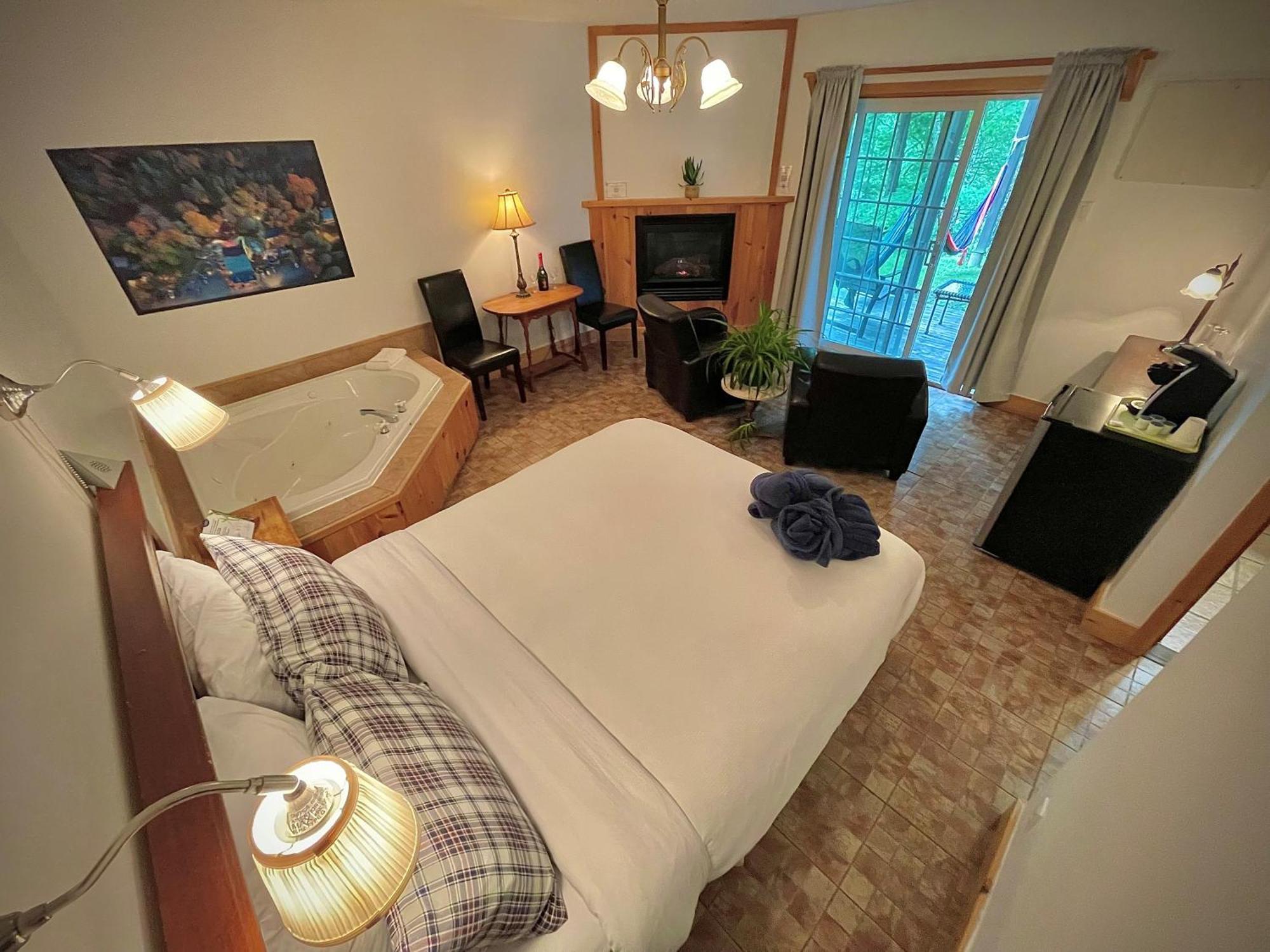 Auberge Spa & Beaux Reves Sainte-Adèle Екстериор снимка