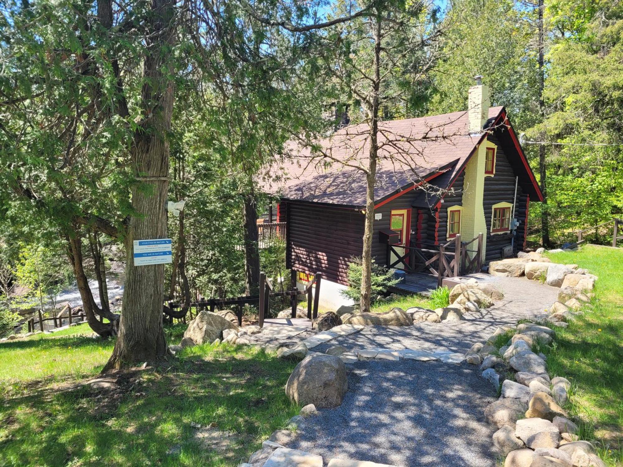 Auberge Spa & Beaux Reves Sainte-Adèle Екстериор снимка